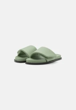 Vero Moda VMMIRO - Pantolette Flach - Reseda -Vero Moda Verkäufe 918e39dfef0a42de9d273e4eb69b1f6d