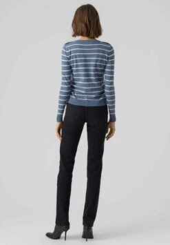 Vero Moda VMALMA LS BOATNECK BUTTON BOO - Sweatshirt - China Blue Snow White 8 Vero Moda VMALMA LS BOATNECK BUTTON BOO - Sweatshirt - China Blue Snow White -Vero Moda Verkäufe 9300794409c2498a8d7a251016b8130d
