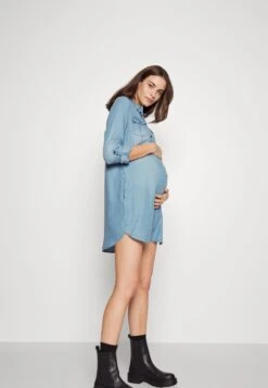 VMMSILLA SHORT DRESS NEW - Jeanskleid - Light Blue Denim 11 VMMSILLA SHORT DRESS NEW - Jeanskleid - Light Blue Denim -Vero Moda Verkäufe 95618f7db74e426f834f48a236b1a855