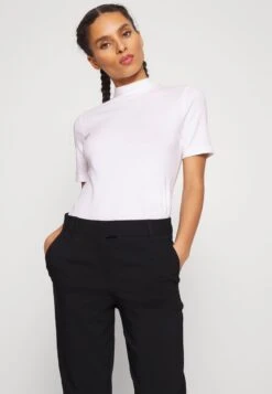 Vero Moda Petite VMMILLE SLIM PANT - Stoffhose - Black -Vero Moda Verkäufe 9ab21a8d81e3465dba2166213d461cd5