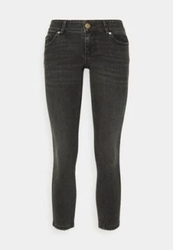 Vero Moda Petite VMROBYN PUSHUP - Jeans Skinny Fit - Medium Blue Denim -Vero Moda Verkäufe 9e7776a019994f9184dd525ab731fca4