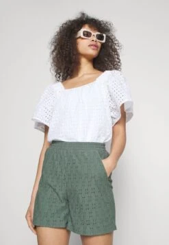 Vero Moda Tall VMULRIKKE BRODERIEANGLAIS - Shorts - Laurel Wreath 9 Vero Moda Tall VMULRIKKE BRODERIEANGLAIS - Shorts - Laurel Wreath -Vero Moda Verkäufe 9fb7dddfbc494cc19ca7bce668ffa966