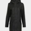 Vero Moda Tall VMMALOU COATED JACKET - Regenjacke / Wasserabweisende Jacke - Black