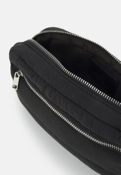 Vero Moda VMANNY CROSS OVER - Umhängetasche - Black 8 Vero Moda VMANNY CROSS OVER - Umhängetasche - Black -Vero Moda Verkäufe a9671dd68ff4494a89466e0ac14e4c69