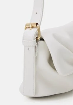 Vero Moda VMFLEA SHOULDER BAG - Handtasche - Snow White -Vero Moda Verkäufe aabe9ce5b4c94f5095c48f40b7cea246