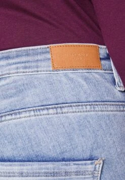Vero Moda Curve VMPHIA SKINNY - Jeans Skinny Fit - Light Blue Denim -Vero Moda Verkäufe aba2f1ffdf654a109f512d46ae57ed59