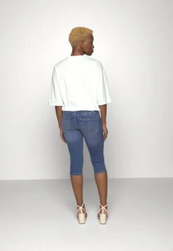 Vero Moda Petite SOPHIA KNICKERS MIX - Jeans Shorts - Medium Blue Denim -Vero Moda Verkäufe ac9cfe13691847ceb870bca179de9151