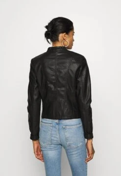 Vero Moda VMFAVODONA COATED - Kunstlederjacke - Black -Vero Moda Verkäufe b04fd155517a4078baca5590147cadb3