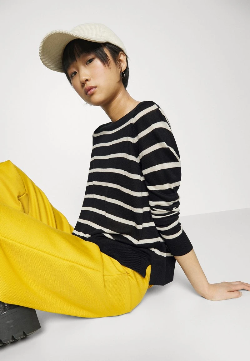 Vero Moda Petite VMNOVA O NECK - Strickpullover - Black/birch 4 Vero Moda Petite VMNOVA O NECK - Strickpullover - Black/birch – Bild 4