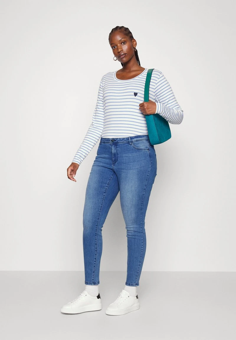 Vero Moda Curve VMFANYA - Jeans Slim Fit - Medium Blue Denim 2 Vero Moda Curve VMFANYA - Jeans Slim Fit - Medium Blue Denim – Bild 2