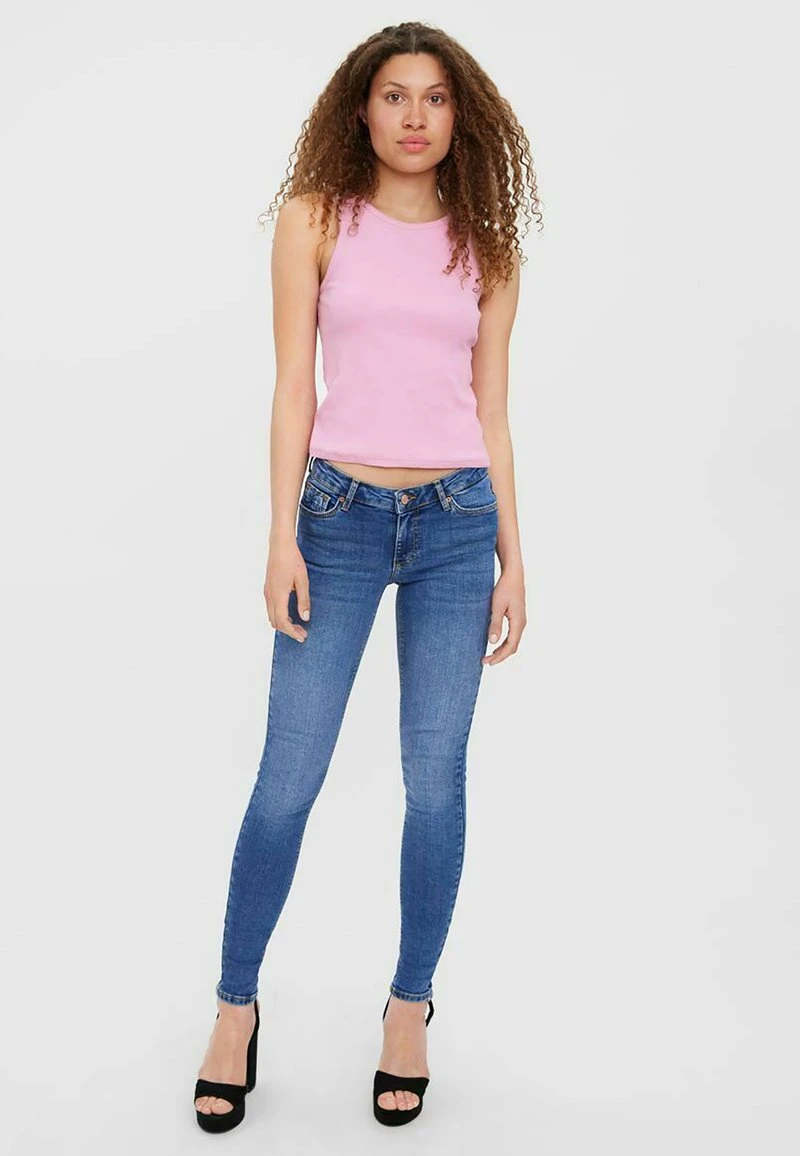 Vero Moda LOW RISE - Jeans Skinny Fit - Medium Blue Denim 2 Vero Moda LOW RISE - Jeans Skinny Fit - Medium Blue Denim – Bild 2