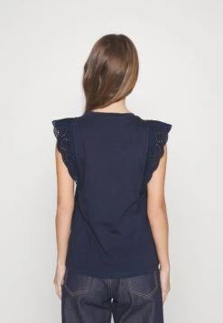 Vero Moda Petite VMHOLLYN - T-Shirt Print - Navy Blazer 8 Vero Moda Petite VMHOLLYN - T-Shirt Print - Navy Blazer -Vero Moda Verkäufe b88d485d41c844058d1b6e9c6b6df20c