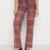 Vero Moda Tall VMDICTE WIDE PANT - Stoffhose - Bon Bon/navy Blue/snow White