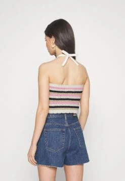 Vero Moda Petite VMSHAJI HALTERNECK - Top - Birch/bonbon/navy Blazer/irish Cream 8 Vero Moda Petite VMSHAJI HALTERNECK - Top - Birch/bonbon/navy Blazer/irish Cream -Vero Moda Verkäufe bd385c1b28fe4ffd9113e7c67c8d2ee2