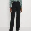 Vero Moda Tall VMKAMMIE STRAIGHT PANT - Stoffhose - Black