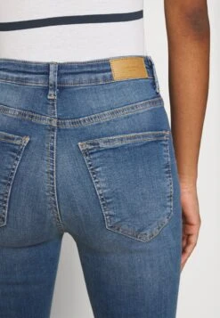 Vero Moda VMSOPHIA SCULPT - Jeans Skinny Fit - Light Blue Denim 10 Vero Moda VMSOPHIA SCULPT - Jeans Skinny Fit - Light Blue Denim -Vero Moda Verkäufe c44f21f4cba041b7a12344741fde7fe9