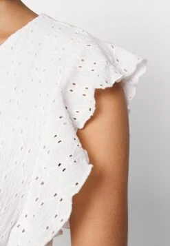 Vero Moda VMMARCY PLAYSUIT - Jumpsuit - Snow White -Vero Moda Verkäufe c57ce1a113084b899d6725c5d21e4e65