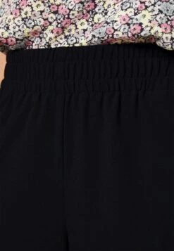 Vero Moda Curve VMSADIASUI WIDE SOLID PANT - Stoffhose - Black 10 Vero Moda Curve VMSADIASUI WIDE SOLID PANT - Stoffhose - Black -Vero Moda Verkäufe c6ca59d71cd7412886bd6737b7107306