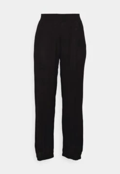 Vero Moda Curve VMMENNY WIDE PANTS - Stoffhose - Black -Vero Moda Verkäufe c902503da6304b368657c2bfd8d62384