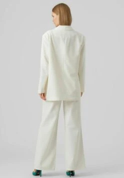 Vero Moda Kurzmantel - Snow White -Vero Moda Verkäufe c95a57eeec474c2387fd32f0de6ebe0e