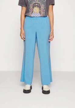 Vero Moda Curve VMSADIASUI WIDE SOLID PANT - Stoffhose - Little Boy Blue -Vero Moda Verkäufe cb1b200a573d471d85bd6c0590da6bb9 1