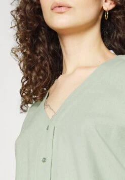 Vero Moda Tall VMJESMILO - Bluse - Reseda -Vero Moda Verkäufe cbef6df1dce9436a9738eee098c71fa8