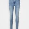 Vero Moda Tall VMSOPHIA - Jeans Skinny Fit - Light Blue Denim