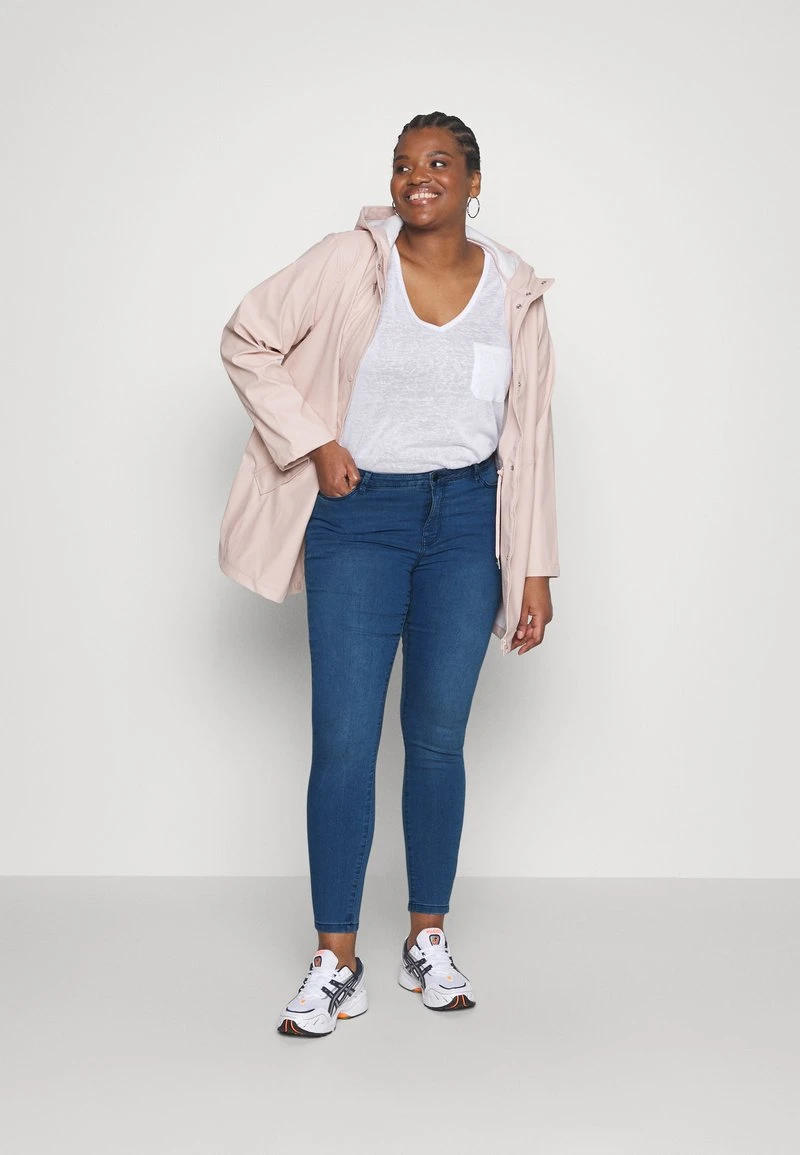 Vero Moda Curve VMLUDY SLIM CURVE - Jeggings - Medium Blue Denim 2 Vero Moda Curve VMLUDY SLIM CURVE - Jeggings - Medium Blue Denim – Bild 2