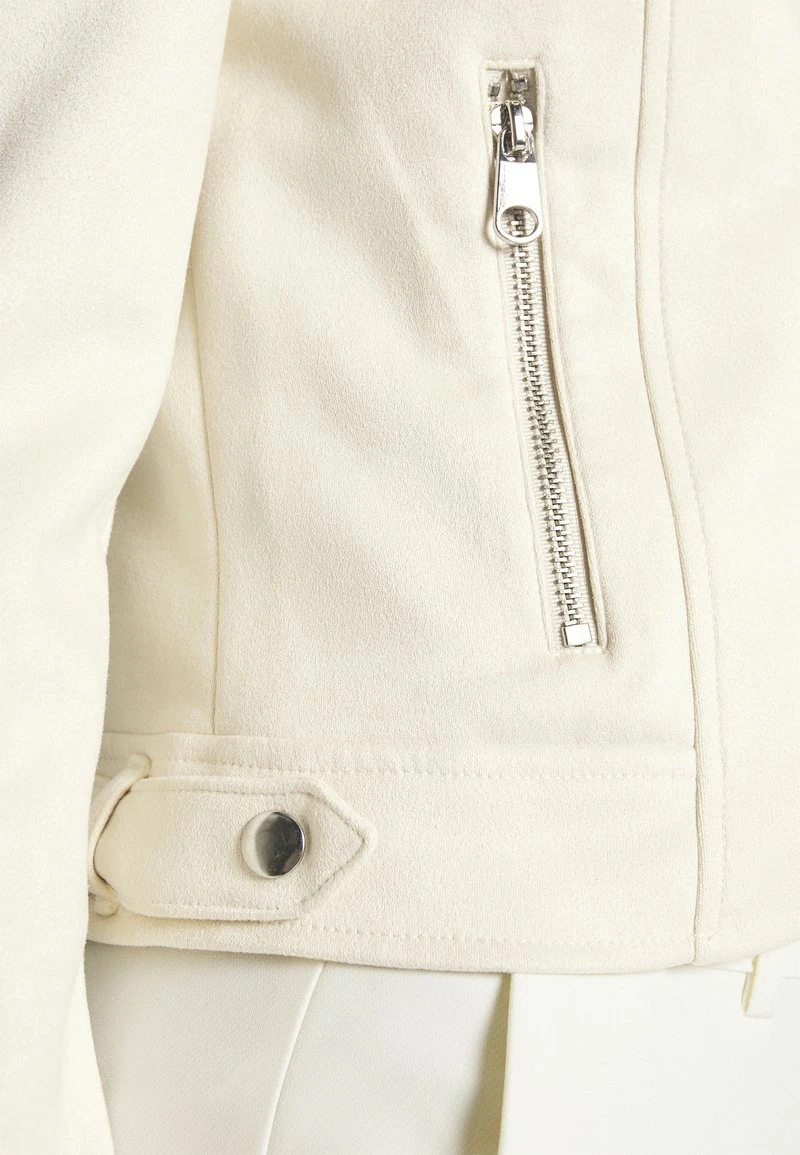 Vero Moda Petite VMJOSE SHORT JACKET - Kunstlederjacke - Birch 6 Vero Moda Petite VMJOSE SHORT JACKET - Kunstlederjacke - Birch – Bild 6