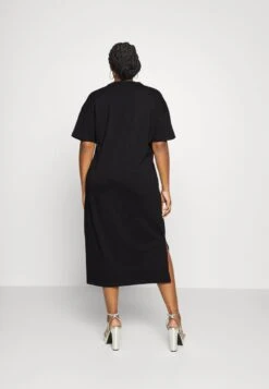 Vero Moda Curve VMCMOLLY OVERSIZE CALF DRESS - Freizeitkleid - Black -Vero Moda Verkäufe d7c40c5dff5c417682c8528b93142080