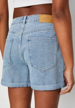 Vero Moda VMZURI HR MIX NOOS - Jeans Shorts - Light Blue Denim 11 Vero Moda VMZURI HR MIX NOOS - Jeans Shorts - Light Blue Denim -Vero Moda Verkäufe d8996f53c80e4fff9e52f5805bee0347