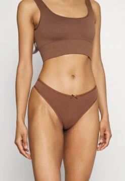 Vero Moda VMBETTY STRING 5 PACK - String - Reseda Comb -Vero Moda Verkäufe db8901532f58464da3fa9ee54b85d8b3