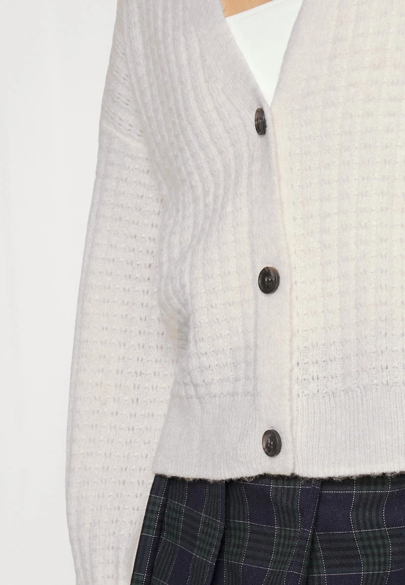 Vero Moda VMELISA LS V-NECK BUTTON GA EP - Strickjacke - Birch 6 Vero Moda VMELISA LS V-NECK BUTTON GA EP - Strickjacke - Birch – Bild 6