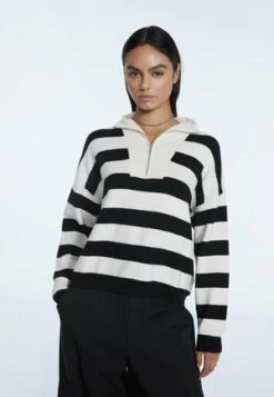 Vero Moda SABA STRIPE HIGHNECK - Strickpullover - Birch Black -Vero Moda Verkäufe dcd98d6eee234992bc8677eefd7356b7