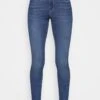 Vero Moda Tall VMJUDE FLEX MID RISE - Jeans Skinny Fit - Medium Blue