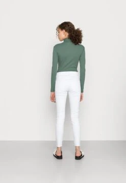 Vero Moda VMPEACH SKINNY - Jeans Skinny Fit - Bright White 8 Vero Moda VMPEACH SKINNY - Jeans Skinny Fit - Bright White -Vero Moda Verkäufe de7e996c058c498ea6e2cf35e8dfe0a8
