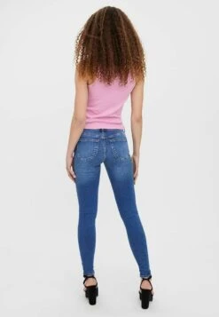 Vero Moda LOW RISE - Jeans Skinny Fit - Medium Blue Denim 8 Vero Moda LOW RISE - Jeans Skinny Fit - Medium Blue Denim -Vero Moda Verkäufe e3b491a9977b438ca878922cbebe54d0