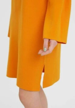 Vero Moda LOOSE FIT - Strickkleid - Orange Pepper -Vero Moda Verkäufe e7e7d7b9f8f841d79a18a9517b397c9e