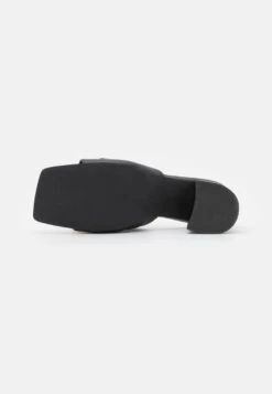 Vero Moda VMCARRIE - Pantolette Hoch - Black -Vero Moda Verkäufe eca5268c0e7643238e02f854b4934b2f