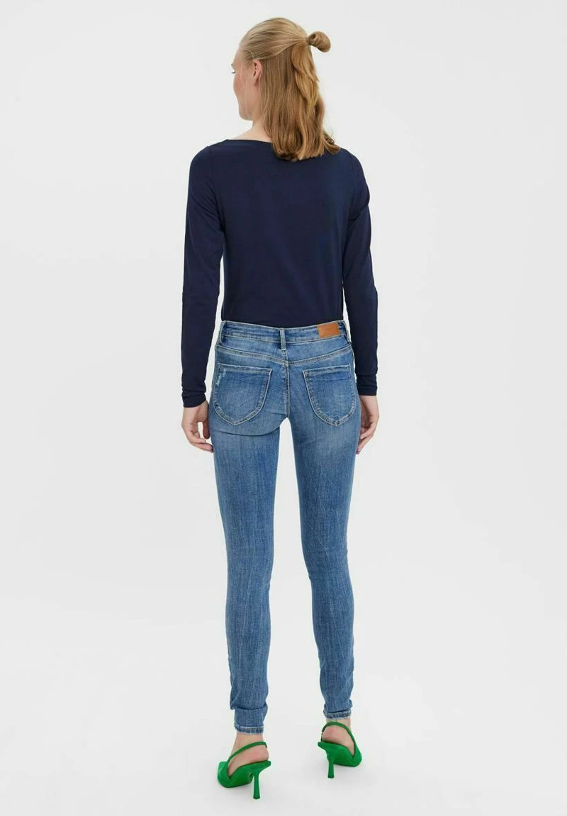 Vero Moda VMLYDIA - Jeans Skinny Fit - Medium Blue Denim 3 Vero Moda VMLYDIA - Jeans Skinny Fit - Medium Blue Denim – Bild 3
