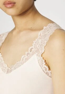 Vero Moda Petite VMROSA - Top - Birch 10 Vero Moda Petite VMROSA - Top - Birch -Vero Moda Verkäufe f009a40e9ad54551abf63c356eaa7c40