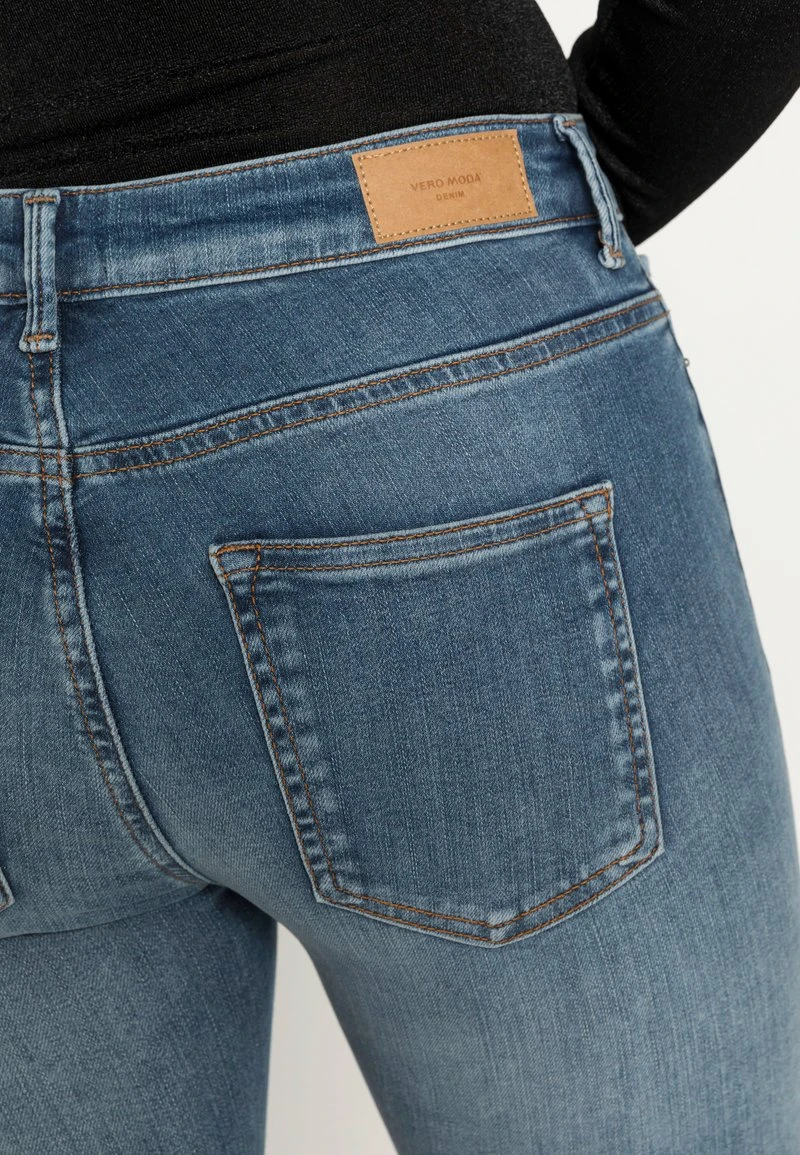 Vero Moda VMPEACH CUT - Jeans Skinny Fit - Light Blue Denim 5 Vero Moda VMPEACH CUT - Jeans Skinny Fit - Light Blue Denim – Bild 5