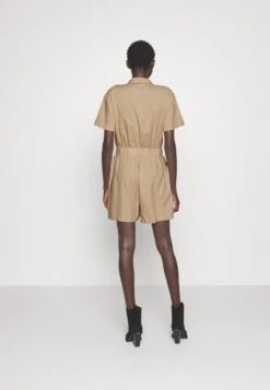 Vero Moda Tall VMMYMILO PLAYSUIT - Jumpsuit - Irish Cream -Vero Moda Verkäufe f67a0c4a1d544fccaa2edf852a5668c3
