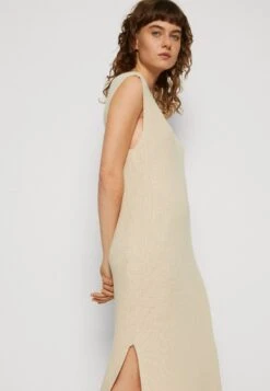 VMDAGNY VNECK CALF DRESS - Strickkleid - Oatmeal 9 VMDAGNY VNECK CALF DRESS - Strickkleid - Oatmeal -Vero Moda Verkäufe f9633878145345d5a5aa0186719f547d