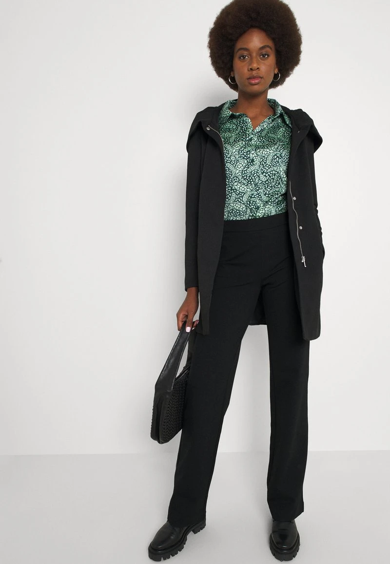 Vero Moda Tall VMKAMMIE STRAIGHT PANT - Stoffhose - Black 4 Vero Moda Tall VMKAMMIE STRAIGHT PANT - Stoffhose - Black – Bild 4